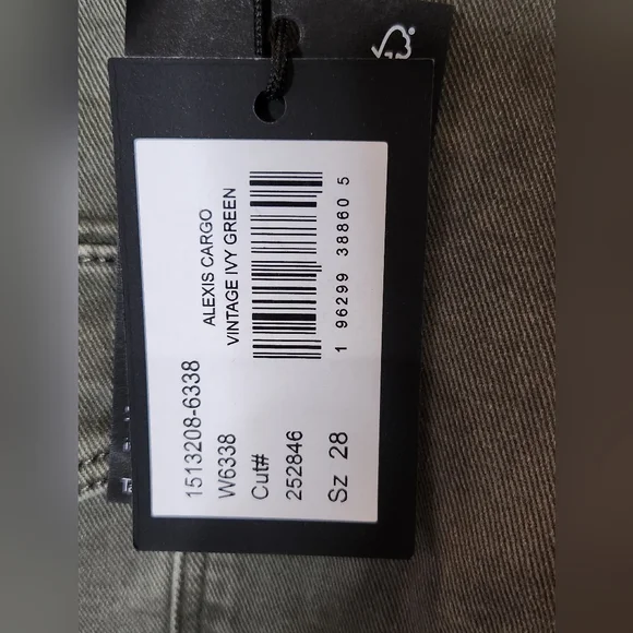 Paige Alexis Cargo High Rise Barrel Leg Jean In Ivy Green. NWT. Size 28 - Picture 7 of 10